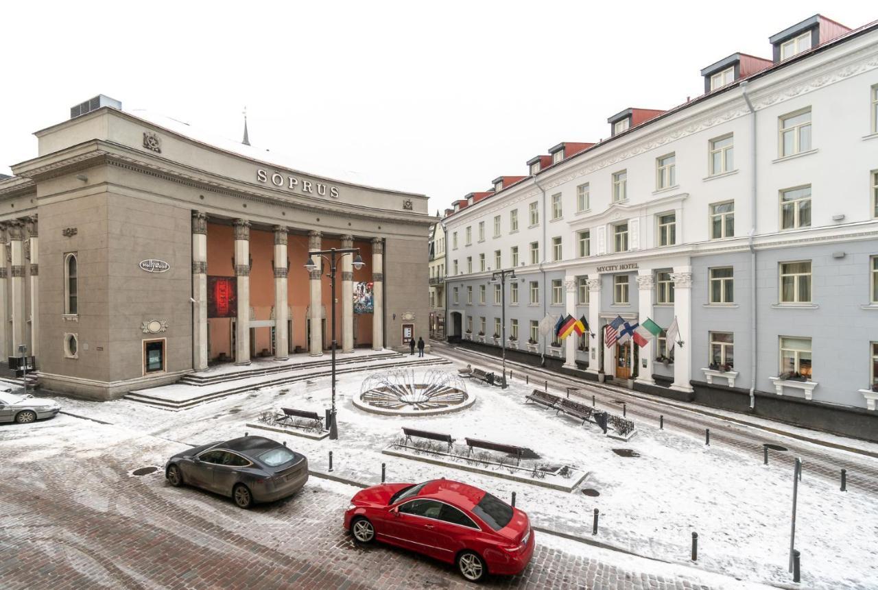 Classic Apartments In Old Town Tallinn Bagian luar foto