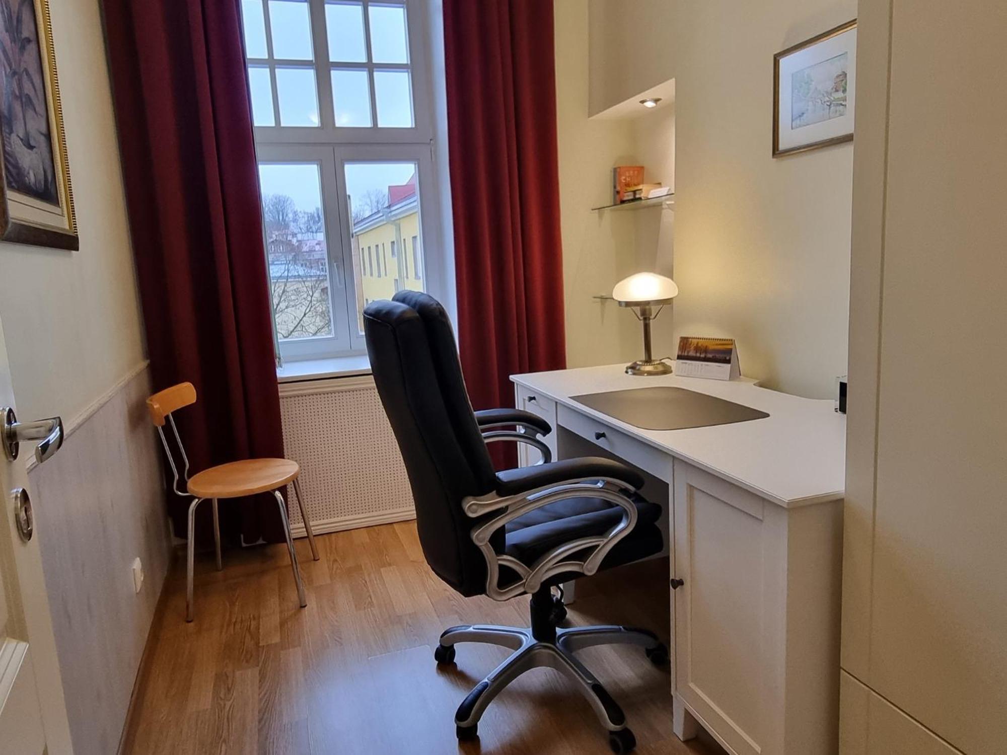 Classic Apartments In Old Town Tallinn Bagian luar foto